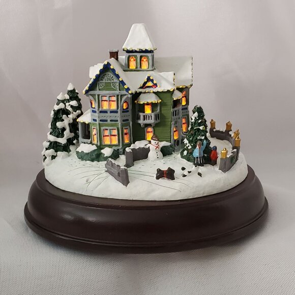 Thomas Kinkade's Victorian Lights Christmas Day Celebration of Lights Collection - Picture 1 of 13